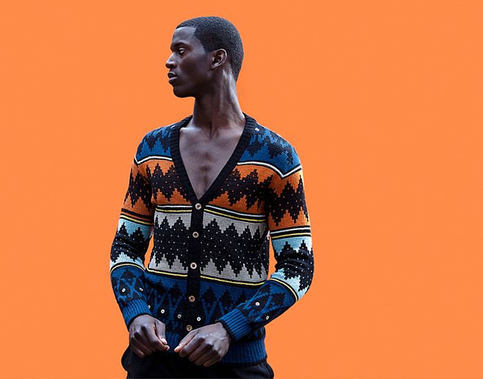 Коллекция вязаных свитеров, дизайнер Ладума Нгксоколо (Laduma Ngxokolo).